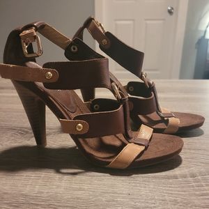 Like New 7M two-toned brown leather Nine West strappy heels